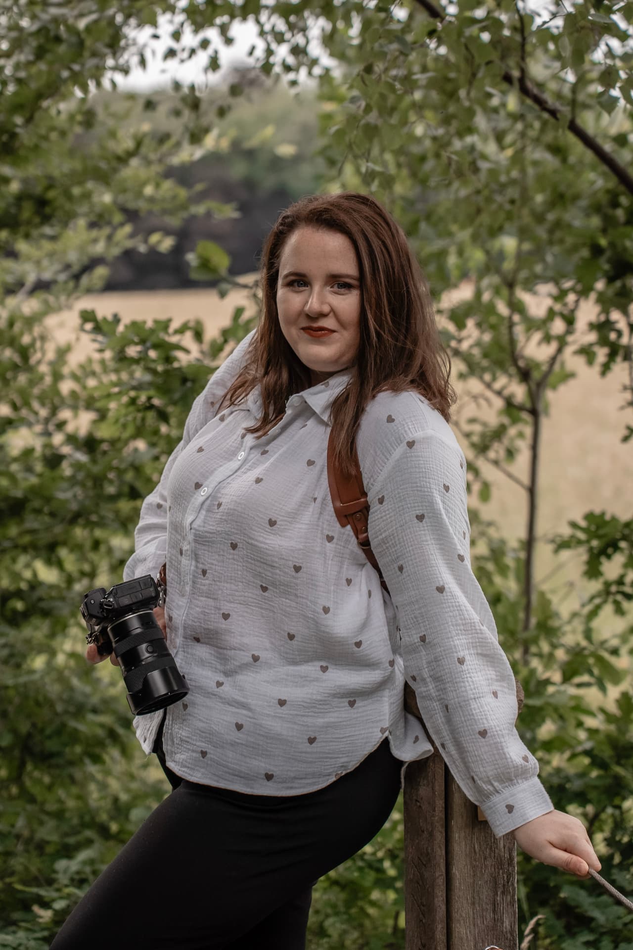 Anna, Fotografin & Mama bei Soul & Stories, mit Kamera